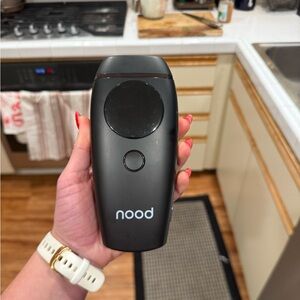 Nood Black Skincare Tool for Women